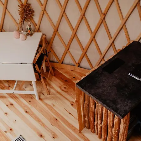 Οργανωμένο κάμπινγκ Glamping Jurty Czapla *