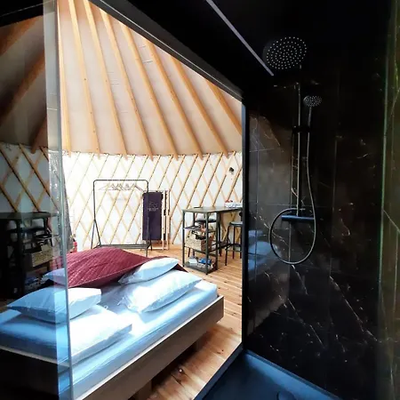 Glamping Jurty Czapla ラグジュアリーテント