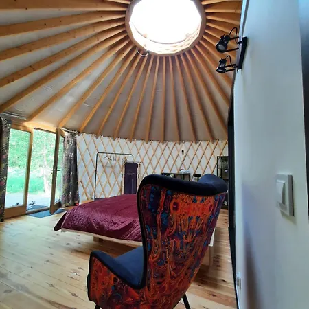 Laka Gwiazd Jurty Czapla Glamping Wałcz
