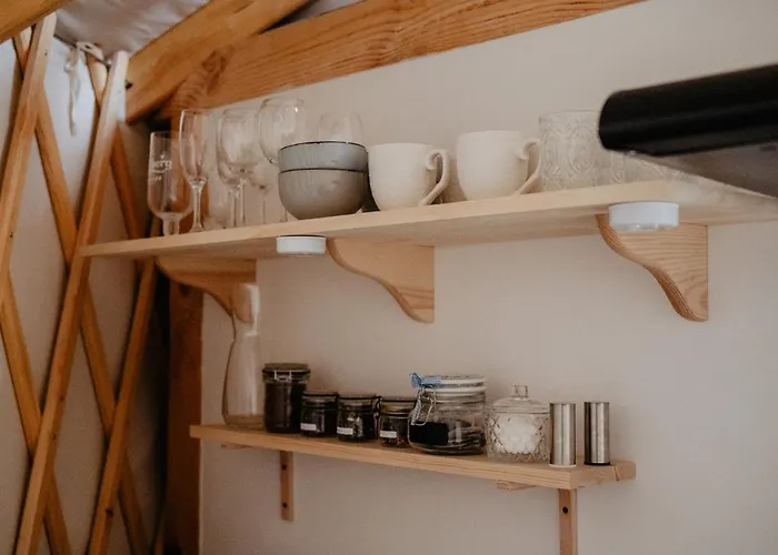 Glamping Jurty Czapla 豪华帐篷