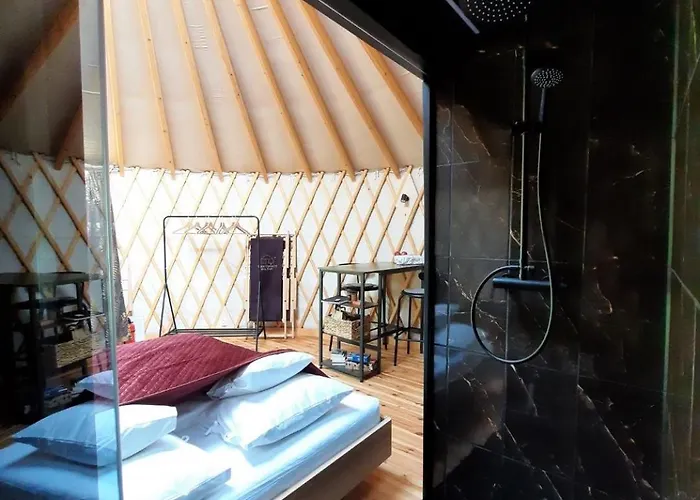 Glamping Jurty Czapla Luksusowy namiot